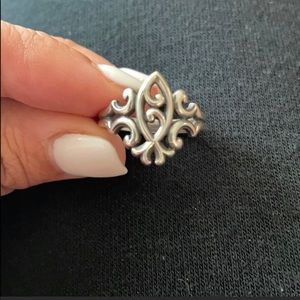 James Avery scrolled ring